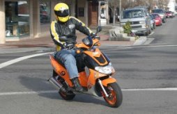 Всевозможные запчасти для скутеров и мотоциклов