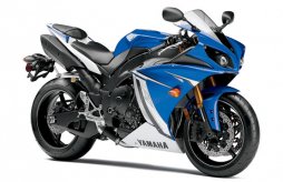 В Италии презентовали новый спортбайк Yamaha YZF-R1